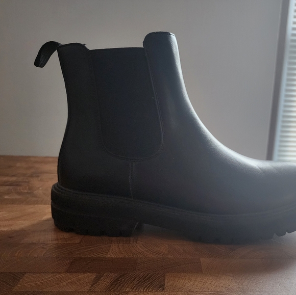 Individual black boot womens size 10M Right Boot only amputee - Picture 10 of 13